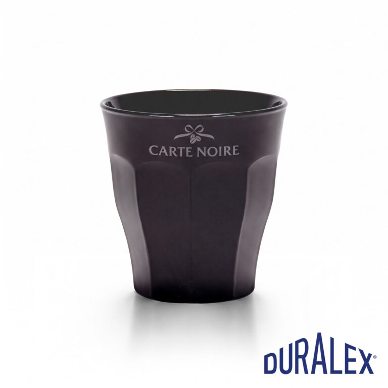 Verre Duralex Picardie 25 cl noir avec le logo Carte Noire sur la partie haute, au-dessus des facettes.